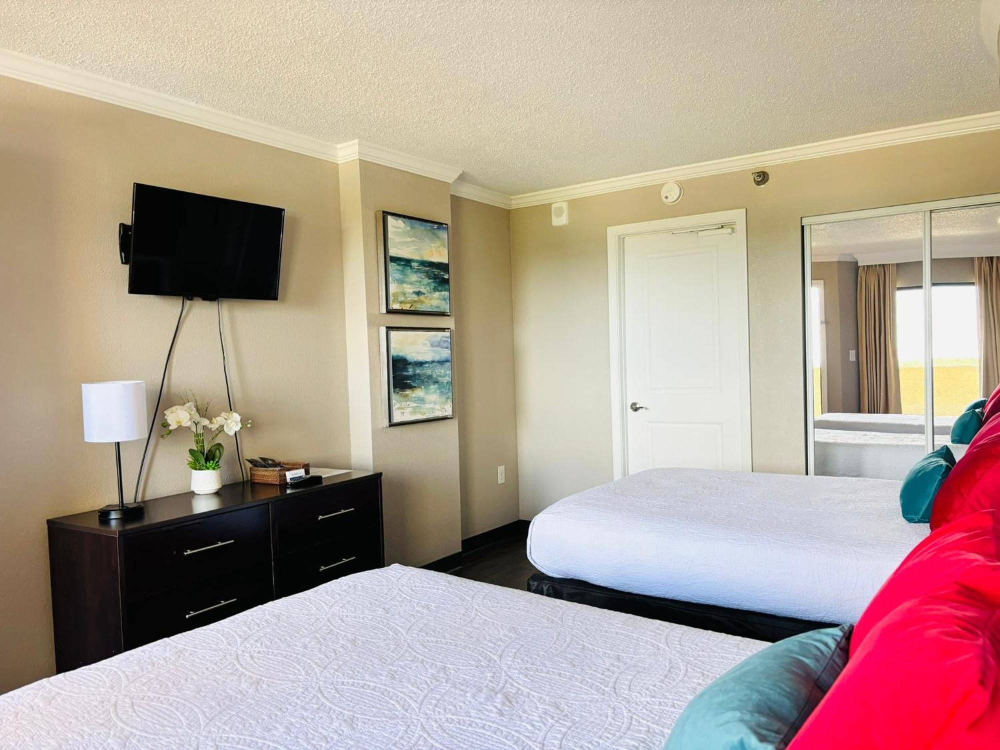 شاطئ ميرتل Azure Bliss Oceanfront Condo Sleeps 6 المظهر الخارجي الصورة